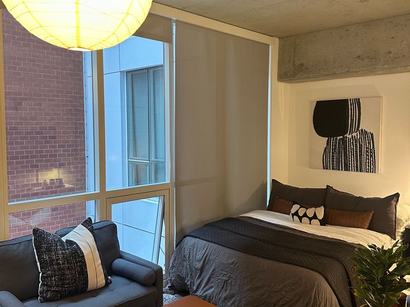 70 W Huron St APT 407