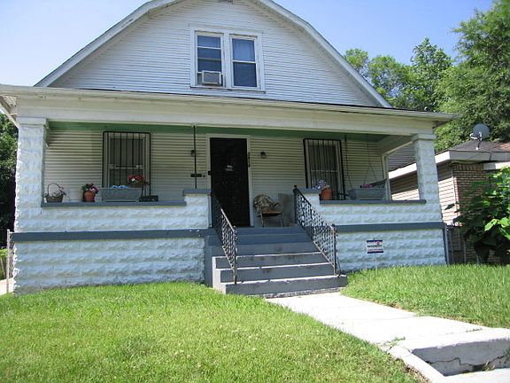 2nd image of 3614 Larkwood Ave