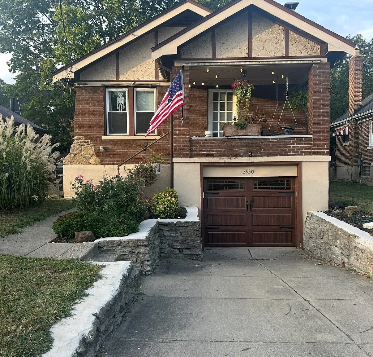 2 bed, 878 sqft, $2,100 — Photo 1