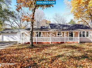 5816 Woodside Dr, Indianapolis, IN