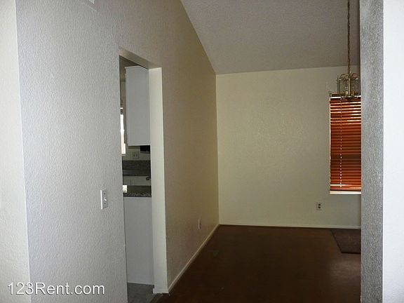 3rd image of 748 E Avenue K6