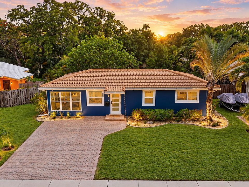 1st image of 1421 SW 20 Street