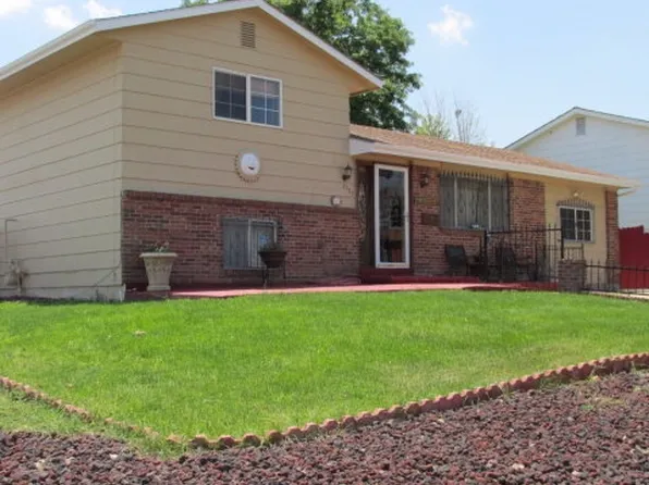 3700 Farabaugh Ln, Pueblo, CO 81005
