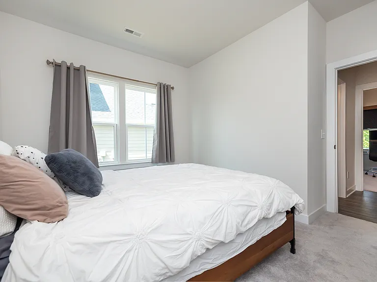 517 Spokane Dr — Photo 14