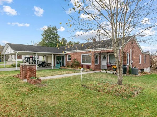 1595 Gallimore St, Christiansburg, VA 24073