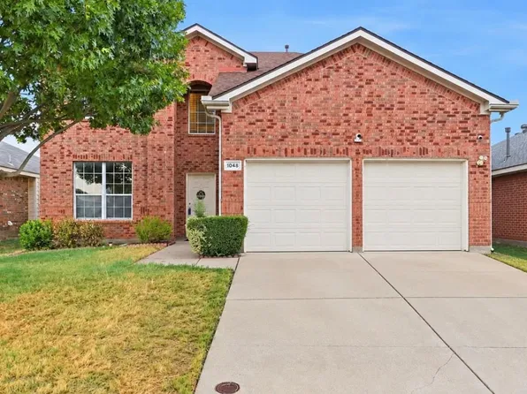 1048 Twin Brooks Dr, Grand Prairie, TX 75052
