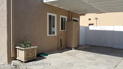 5th image of 1028 Maple St