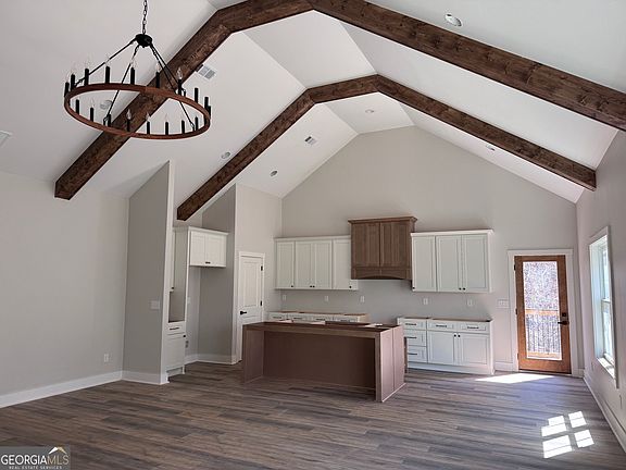 5th image of 327 Crest Pointe S