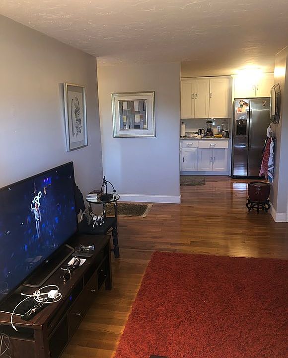 1st image of 270 E Haverhill St APT 9