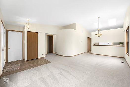 3rd image of 2433 Deerfield Dr