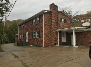 64 Kinnikinnick Rd, Pikeville, KY 41501