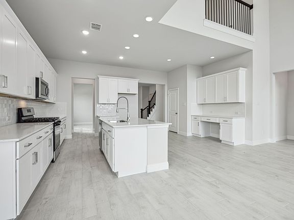 3rd image of 1833 Acosta Dr