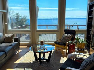 10229 E Council Oak Dr, Traverse City, MI 49686