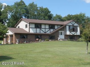 16 Dana Dr, Tyler Hill, PA 18469