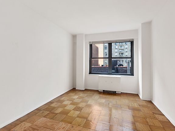 4th image of 245 E 63rd St APT 910
