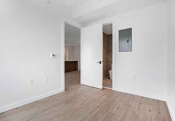 5th image of 101 Bruckner Blvd #7G