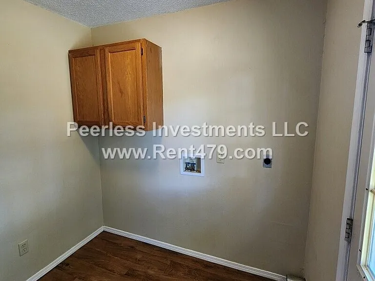 505 4th Ave SW — Photo 8