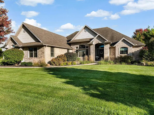 10174 Wescott Dr, Granger, IN 46530