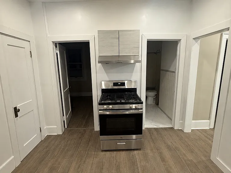 135 Liberty St #2 — Photo 2