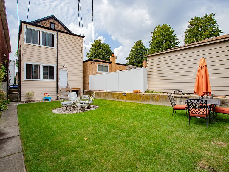 3607 S Emerald Ave #1 — Photo 8