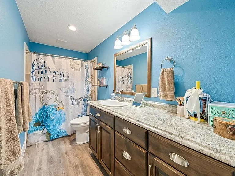 810 E Homestead Blvd — Photo 16