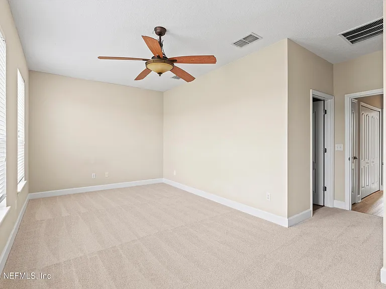 4368 Ellipse Dr — Photo 17