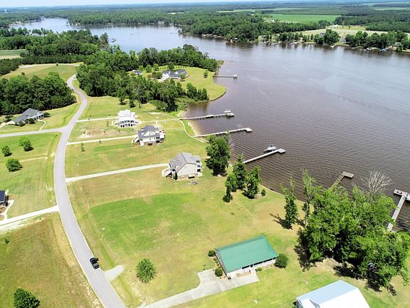 3rd image of 32 Fernwood Ct Lot 32