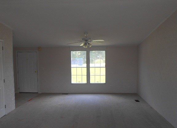 5th image of 3381 Stoney Mountain Rd