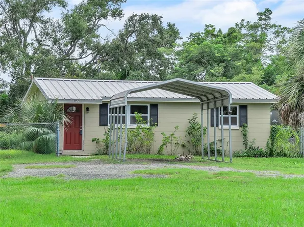 8917 Honeywell Rd, Gibsonton, FL 33534