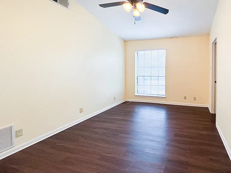 9 Chapel Hill Cir — Photo 31