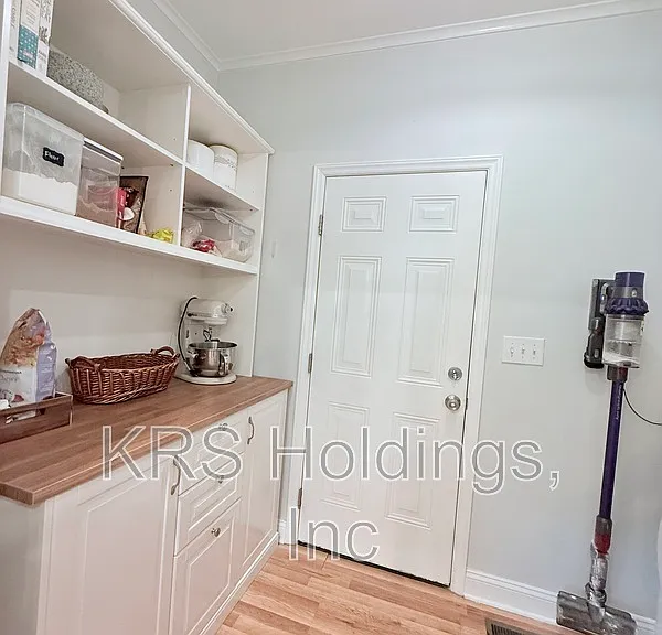 209 Moline St — Photo 12