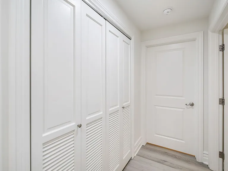 2306 Fox Hills Dr — Photo 27