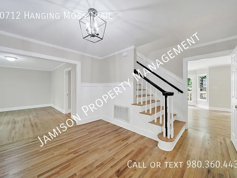 10712 Hanging Moss Trl — Photo 2