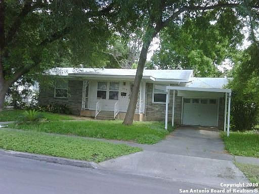 1st image of 370 Eland Dr