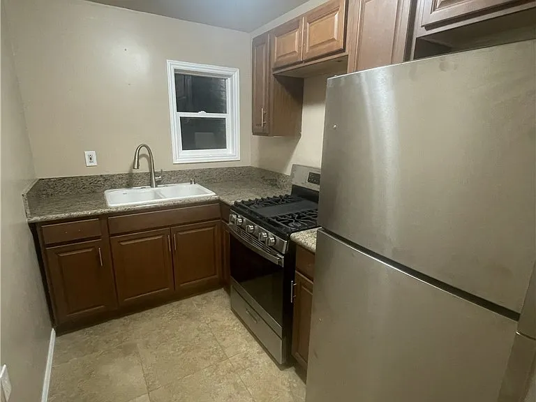 37 S Sierra Madre Blvd — Photo 4