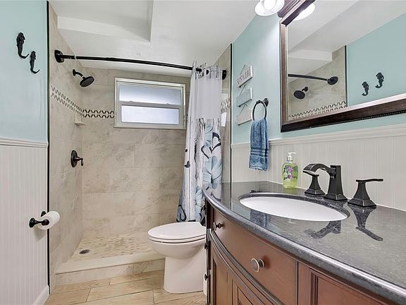 5th image of 7234 FAIRFAX DRIVE