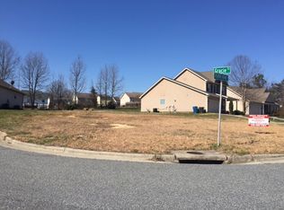 102 Gracie Ct, Archdale, NC 27263