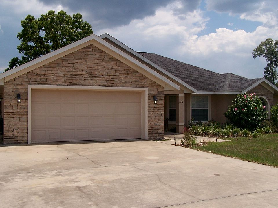 1st image of 6810 SE 11th Pl