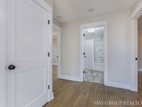 2nd image of 3585 Whispering Brook Ct SE
