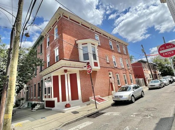 2528 Poplar St, Philadelphia, PA 19130