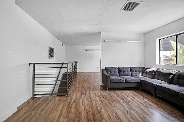 1092 Calcot Pl #8 — Photo 9
