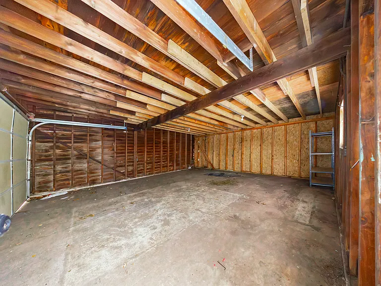4532 W 172nd St — Photo 24