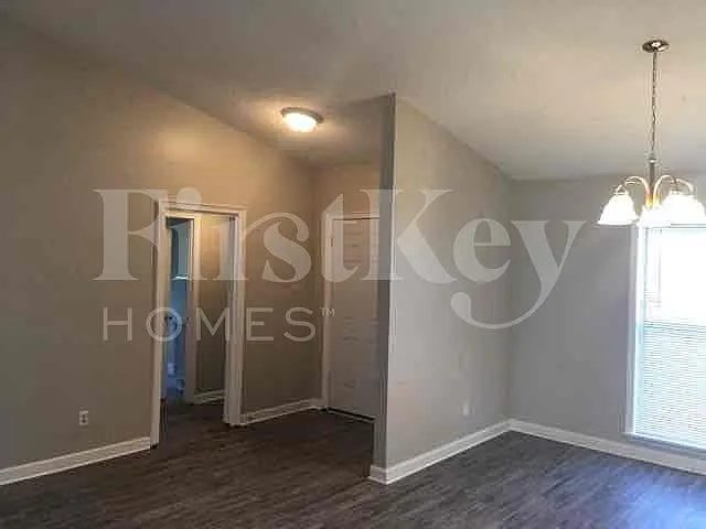 1521 Dess Dr — Photo 17