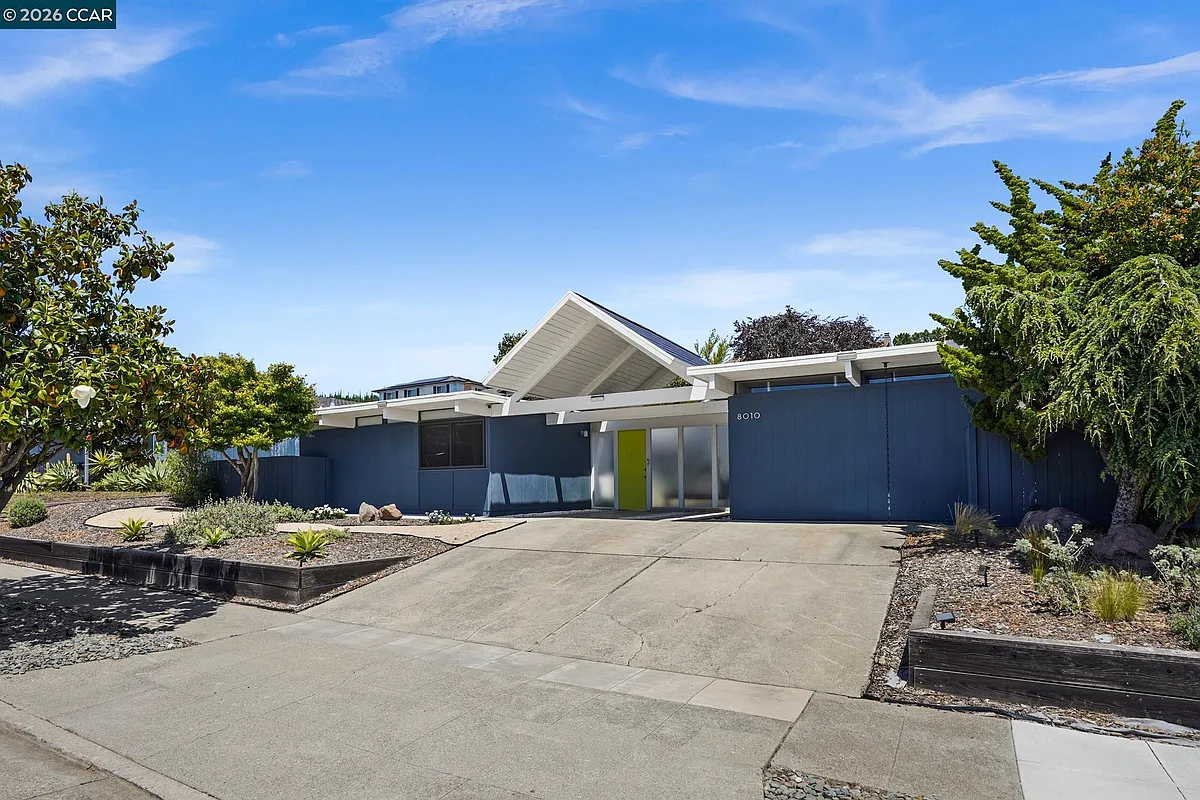 Building Photo - 8010 Shay Dr