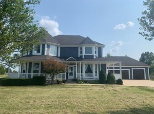 15993 Kansas Ave, Basehor, KS 66007