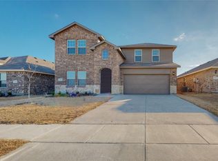 1856 Willow Creek Rd, Lancaster, TX 75146