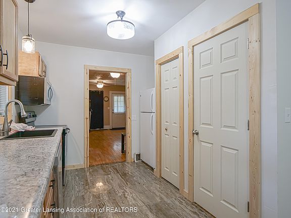 5th image of 613 Brynford Ave
