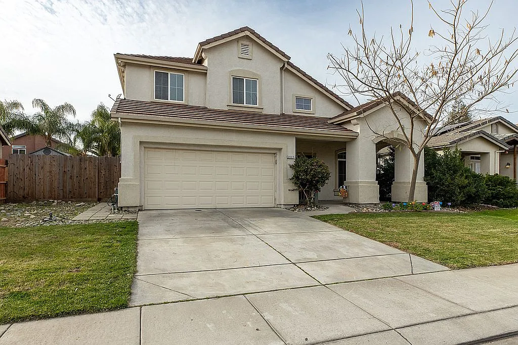 2117 Natchez Way photo 1