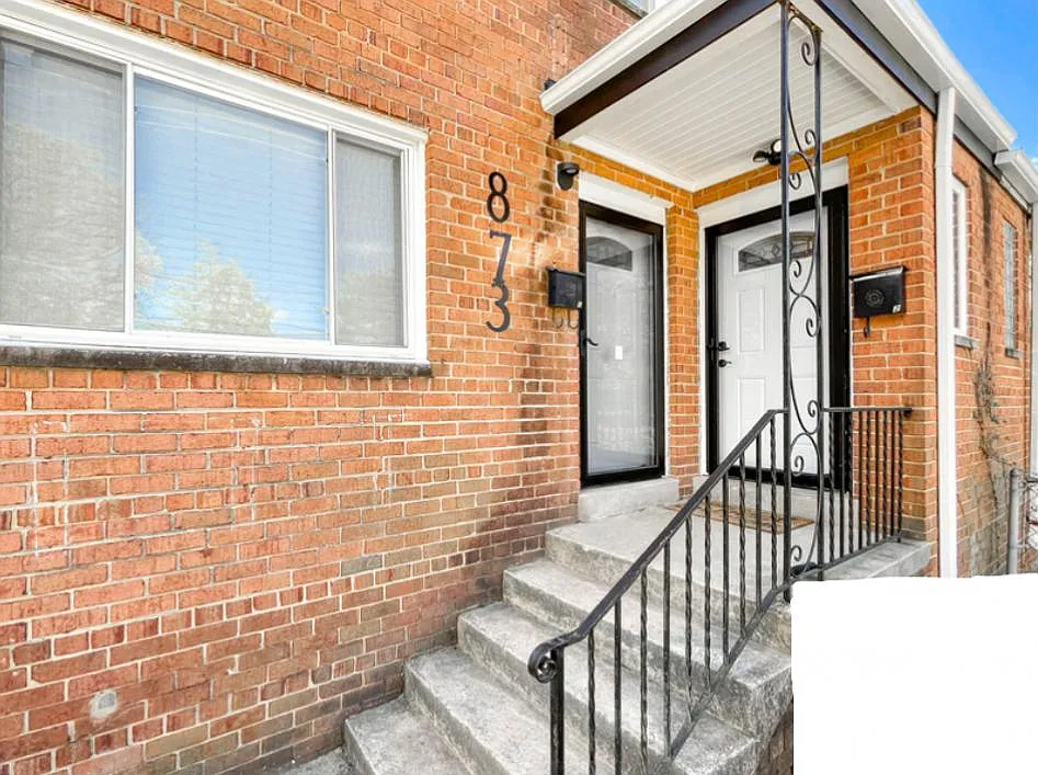 873 Bellevue St SE #1