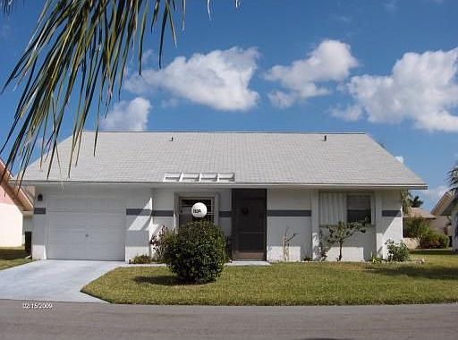 1st image of 3834 Rowena Cir